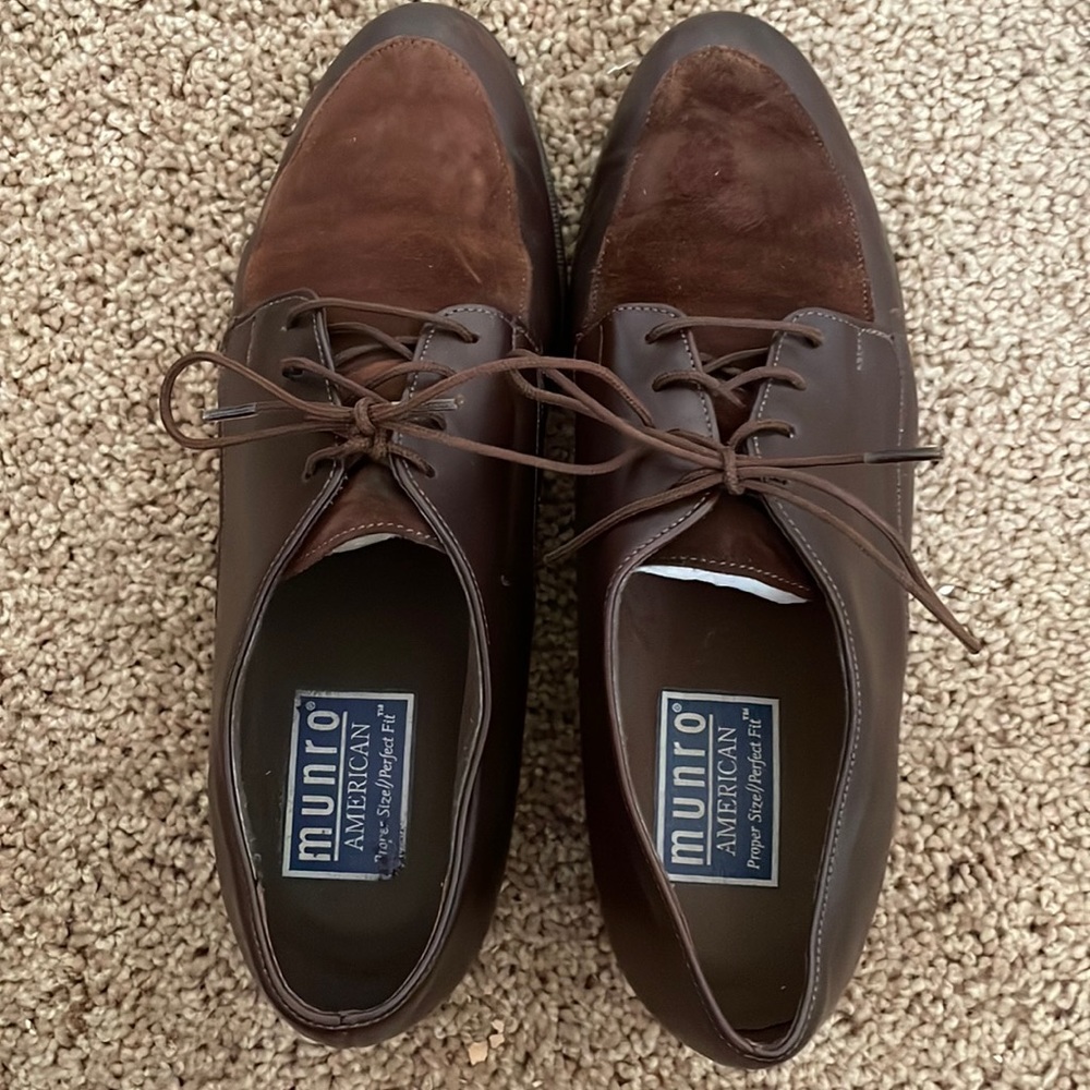 Women’s Brown leather loafers